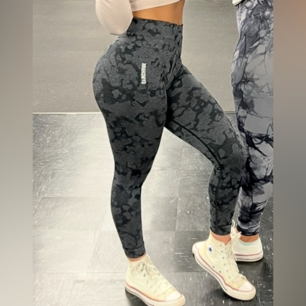 Gymshark Camo Leggings - Black and Gray